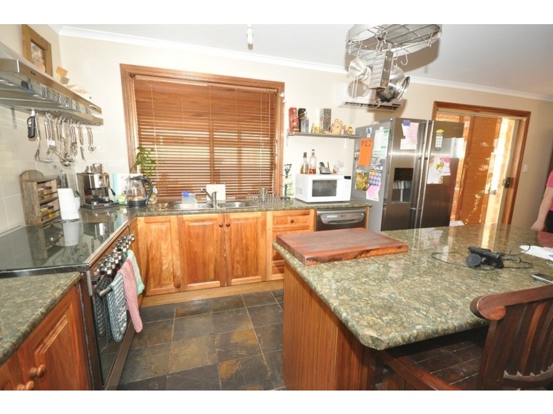 6 McLaren Court, Munno Para West SA 5115