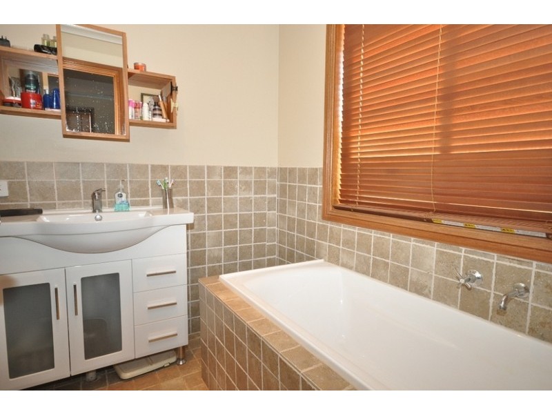 6 McLaren Court, Munno Para West SA 5115