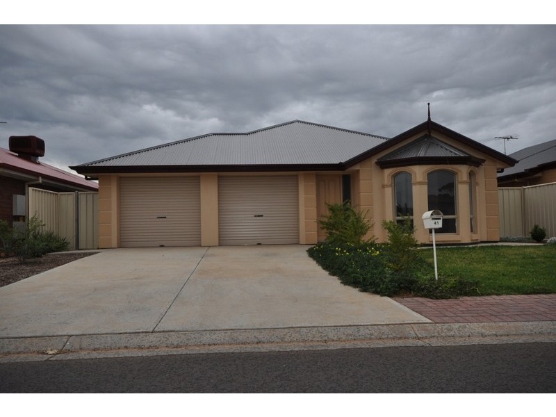 41 Strathaird Boulevard, Smithfield SA 5114