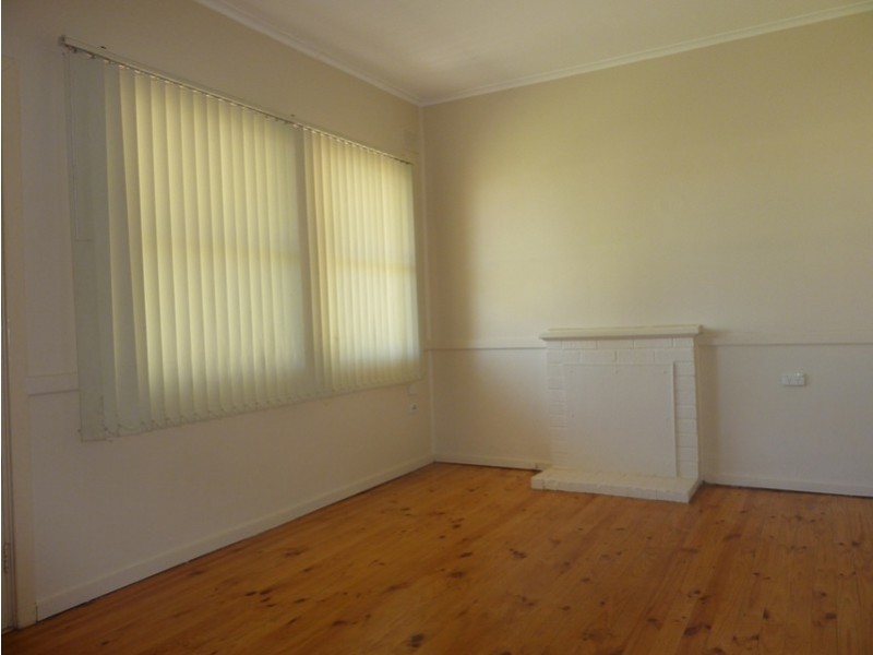 4 Johnston Rd.., Elizabeth Downs SA 5113