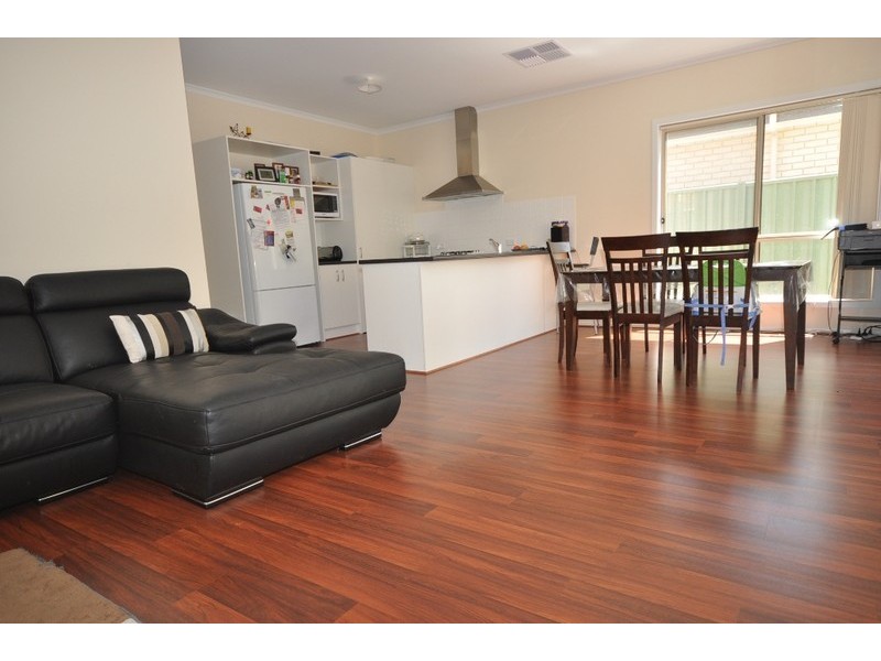 43 Hindmarsh Circuit, Mawson Lakes SA 5095