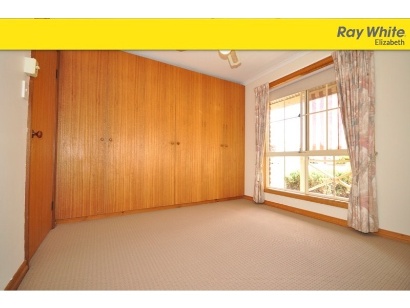 25 President Avenue, Andrews Farm SA 5114