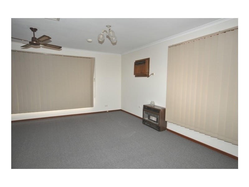 22 Cavenagh St, Elizabeth Downs SA 5113