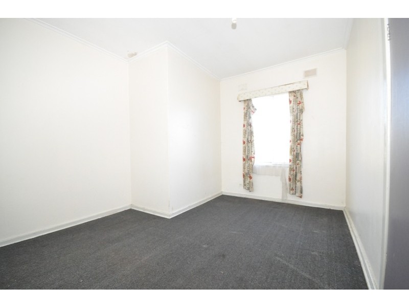 9 Jarvis Road, Elizabeth Vale SA 5112