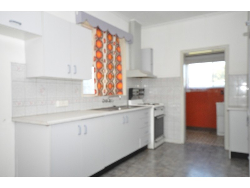 9 Jarvis Road, Elizabeth Vale SA 5112