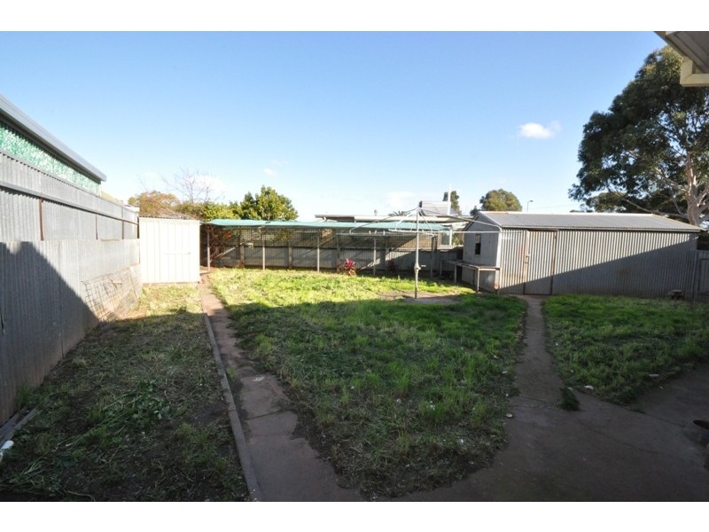 9 Jarvis Road, Elizabeth Vale SA 5112