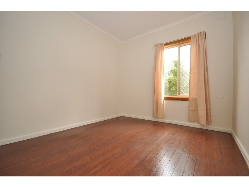 5 Jeffries Road, Elizabeth South SA 5112