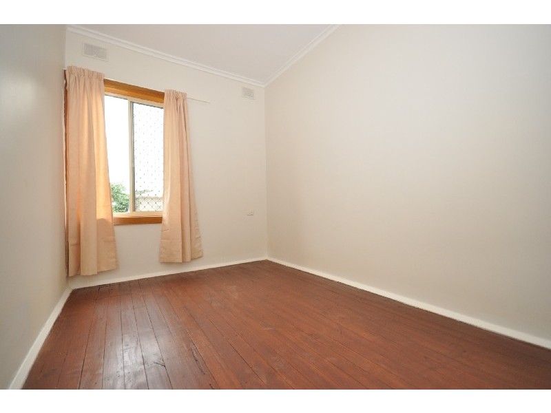 5 Jeffries Road, Elizabeth South SA 5112