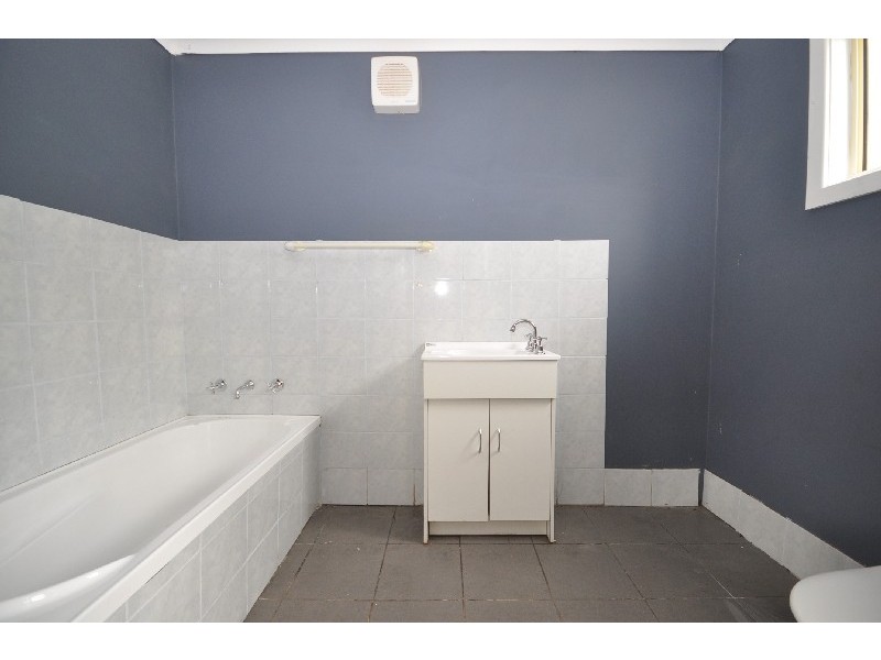 5 Jeffries Road, Elizabeth South SA 5112