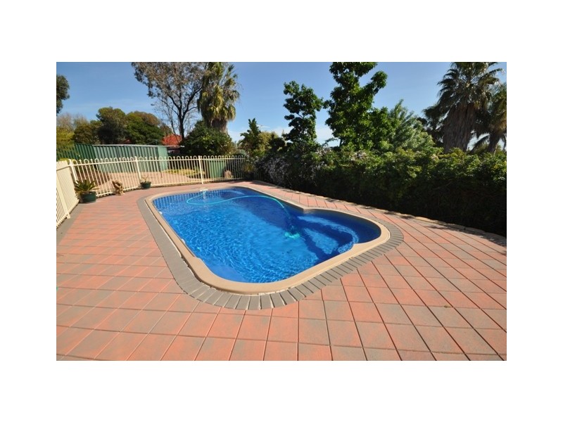 10 Honeysuckle Drive, Hillbank SA 5112