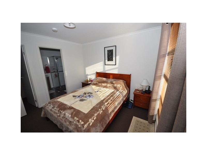 4 Coonawarra Avenue, Andrews Farm SA 5114