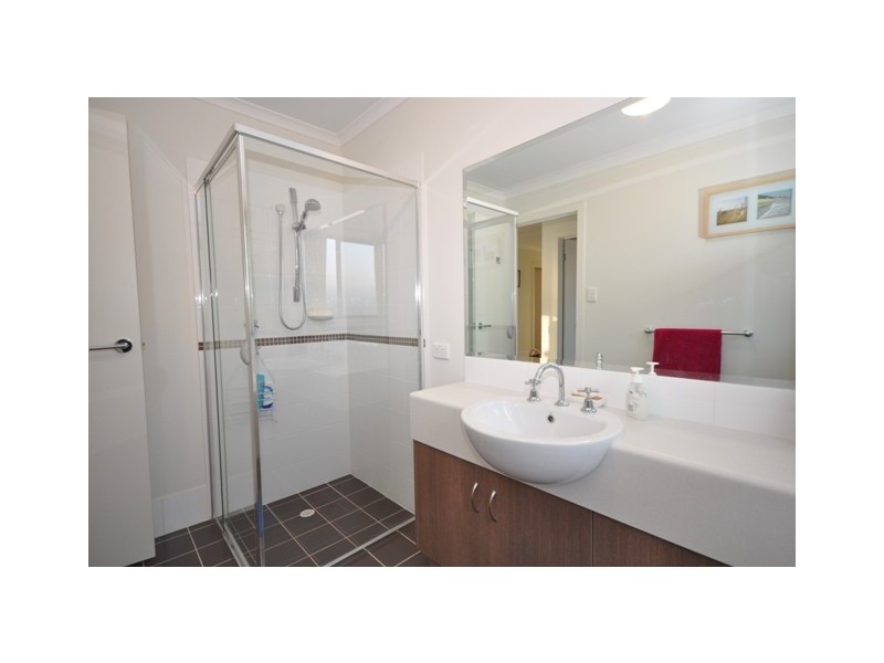 4 Coonawarra Avenue, Andrews Farm SA 5114