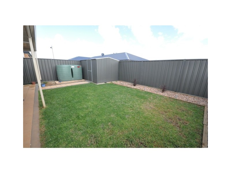5 Chambri Lane, Andrews Farm SA 5114