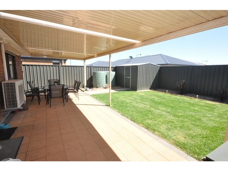 5 Chambri Lane, Andrews Farm SA 5114