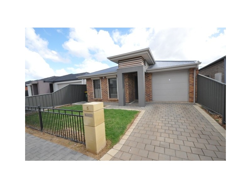 5 Chambri Lane, Andrews Farm SA 5114