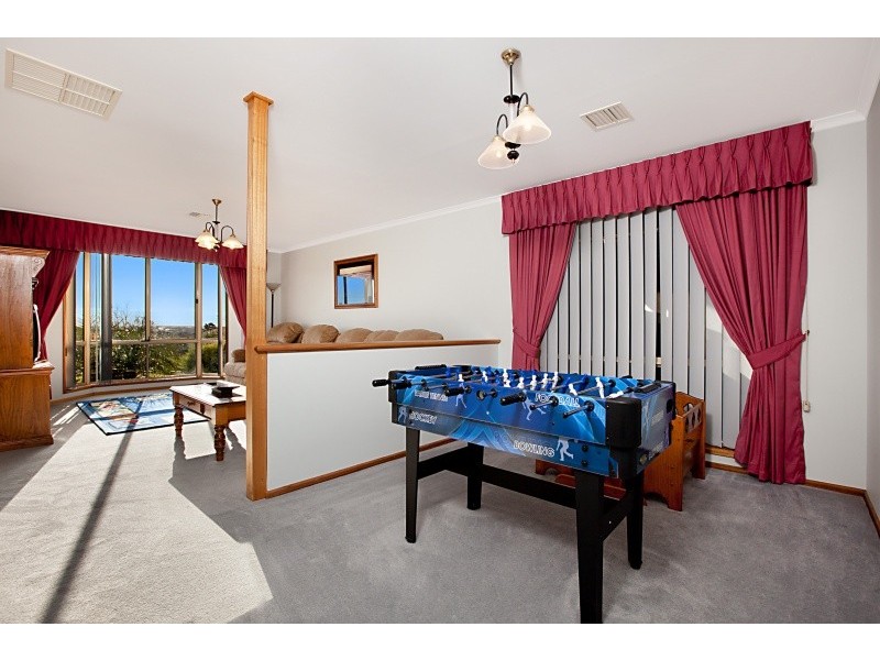 82 Highfield Drive, Hillbank SA 5112