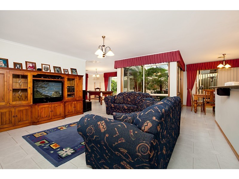 82 Highfield Drive, Hillbank SA 5112