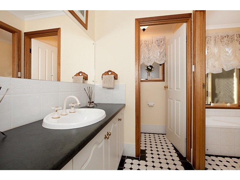 82 Highfield Drive, Hillbank SA 5112