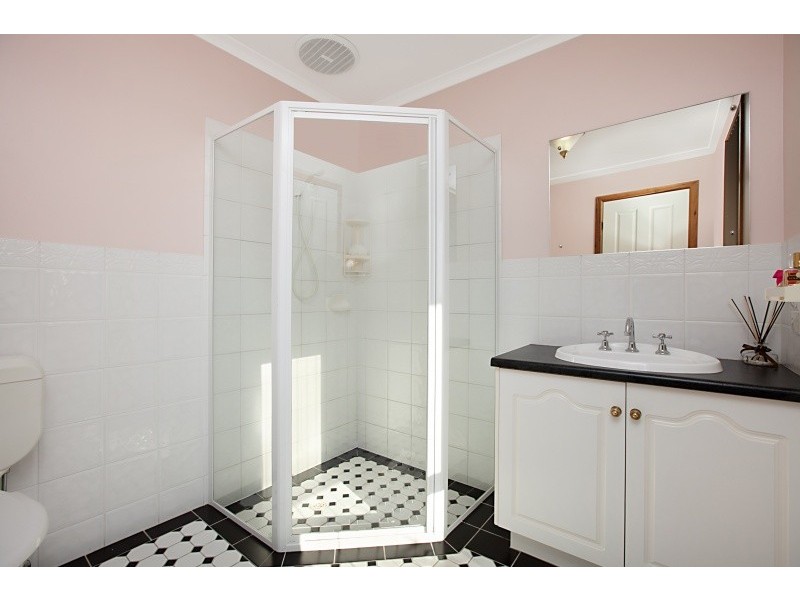 82 Highfield Drive, Hillbank SA 5112