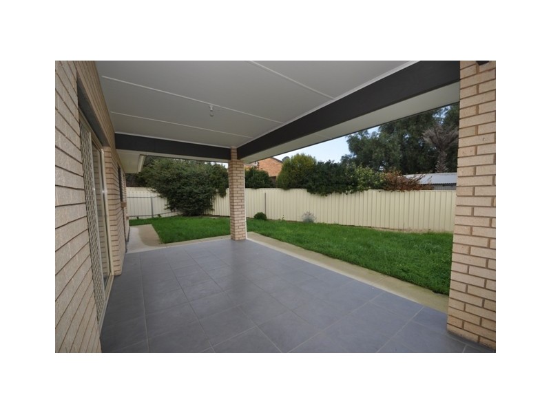25 Halsey Road, Elizabeth East SA 5112