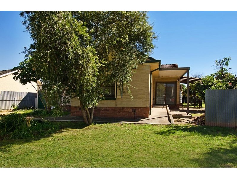 43 Bellinger Road, Elizabeth East SA 5112