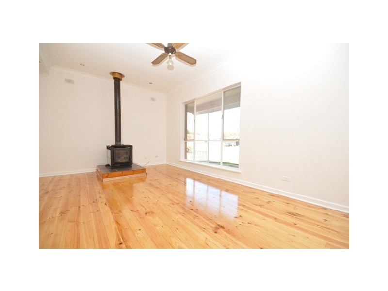 11 Berberis Street, Elizabeth Vale SA 5112