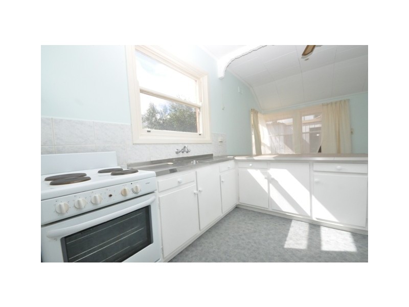 11 Berberis Street, Elizabeth Vale SA 5112