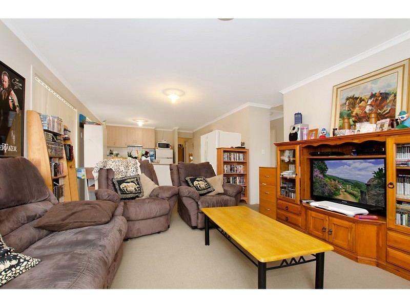90 Lakeside Drive, Andrews Farm SA 5114