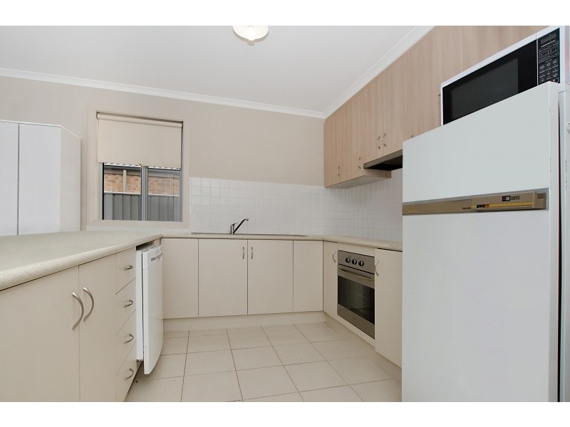90 Lakeside Drive, Andrews Farm SA 5114