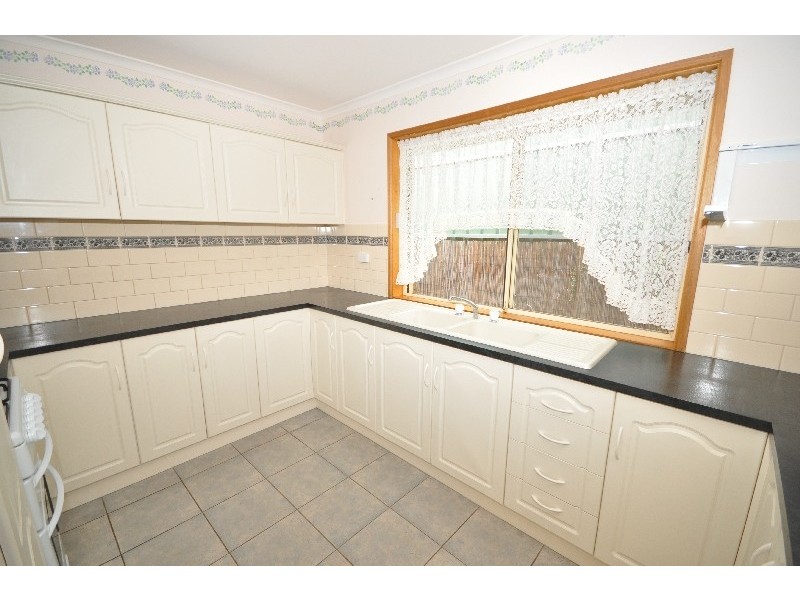 2 Knightsbridge Court, Hillbank SA 5112