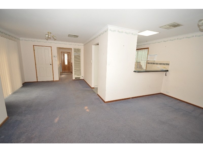 2 Knightsbridge Court, Hillbank SA 5112