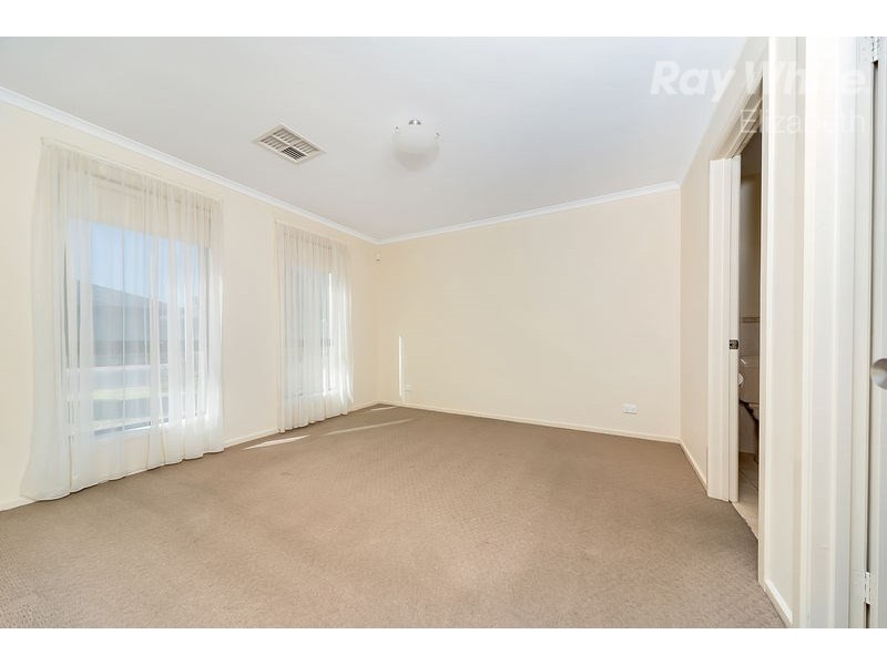 22 Orange Pde, Munno Para West SA 5115