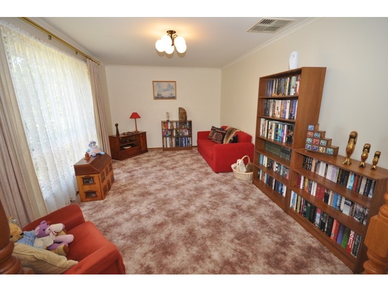 4 Sunshine Place, Blakeview SA 5114