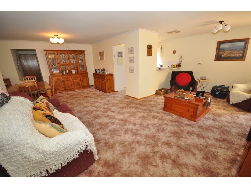4 Sunshine Place, Blakeview SA 5114