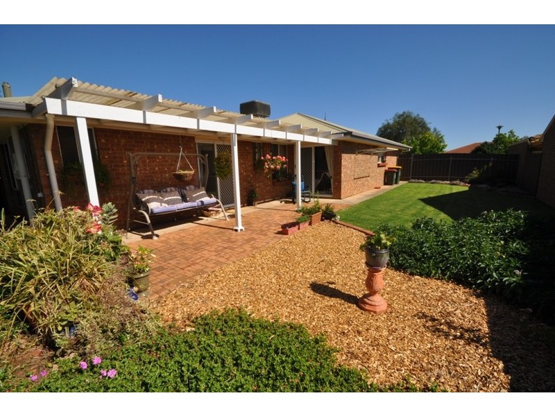 4 Sunshine Place, Blakeview SA 5114
