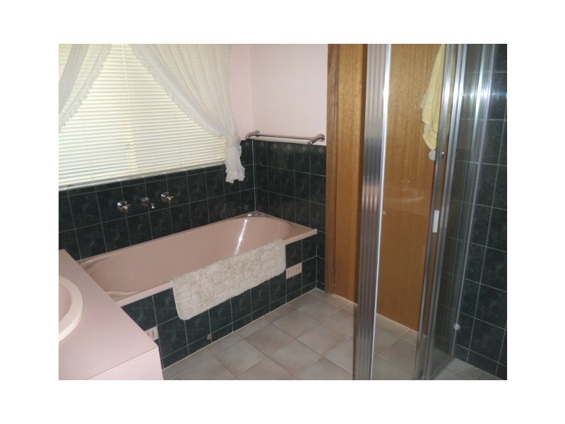 8 Cinnamon Grove, Blakeview SA 5114