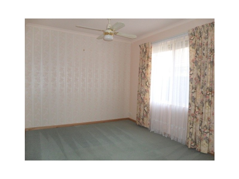 8 Cinnamon Grove, Blakeview SA 5114