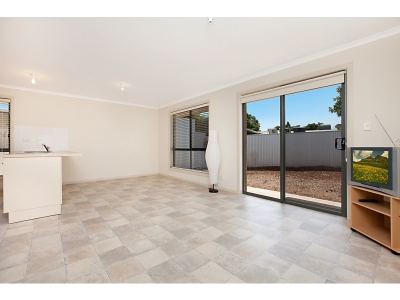 1 Palmer Road, Elizabeth Park SA 5113