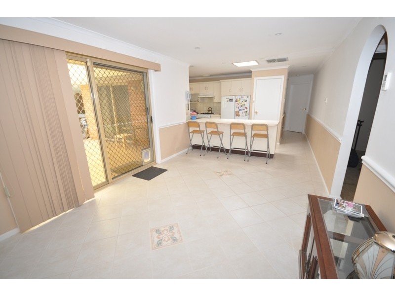 33 Hedgerow Drive, Gulfview Heights SA 5096