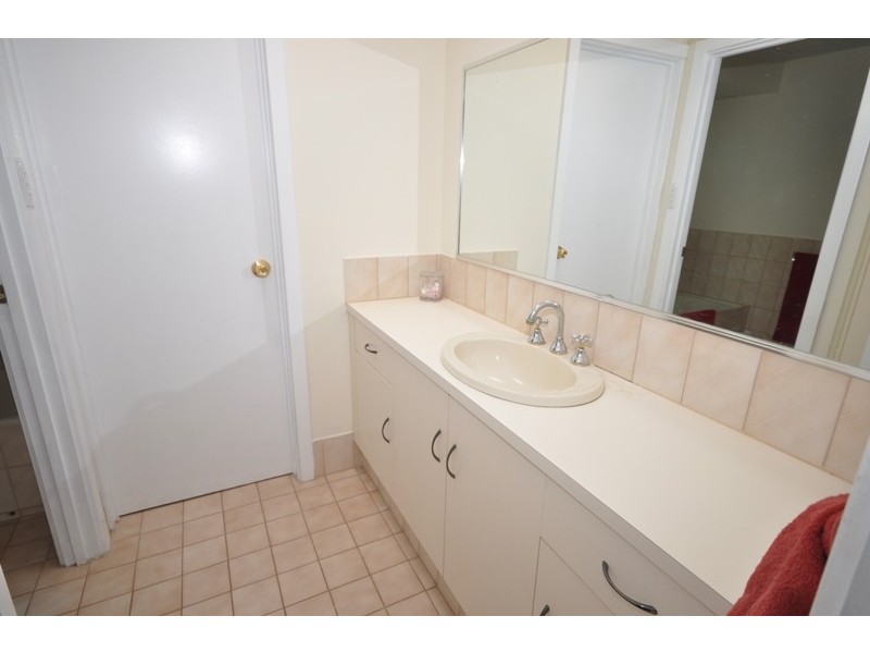 33 Hedgerow Drive, Gulfview Heights SA 5096