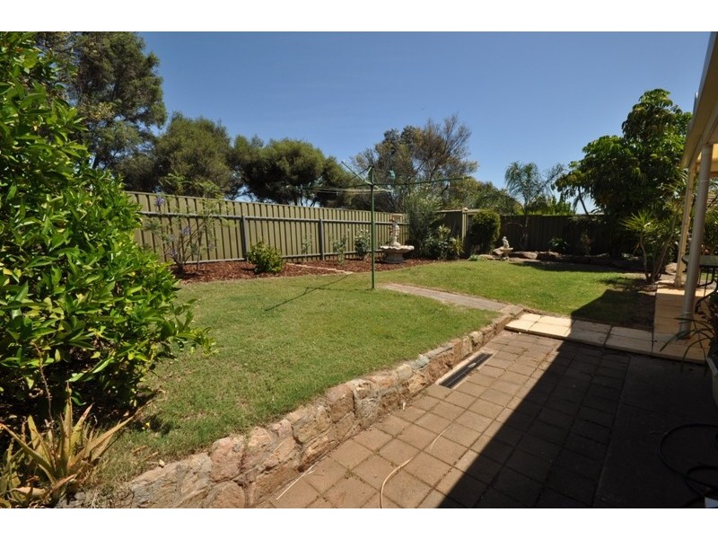 33 Hedgerow Drive, Gulfview Heights SA 5096