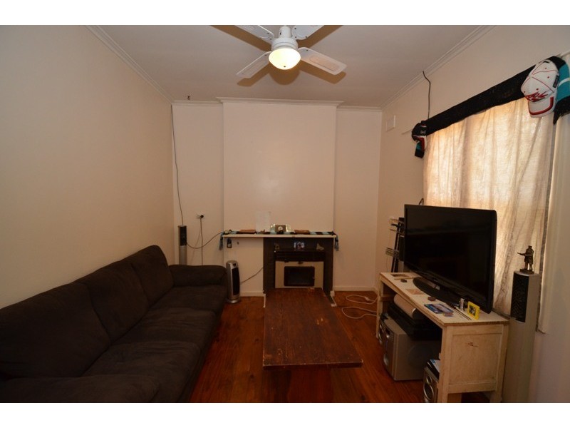 12 Mahood Street, Elizabeth Grove SA 5112