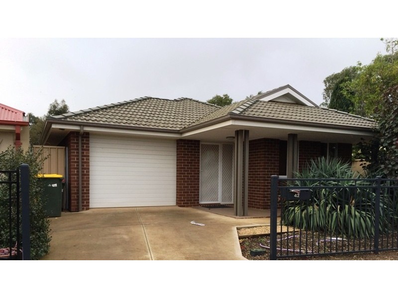 42 Tudor Crescent, Smithfield Plains SA 5114