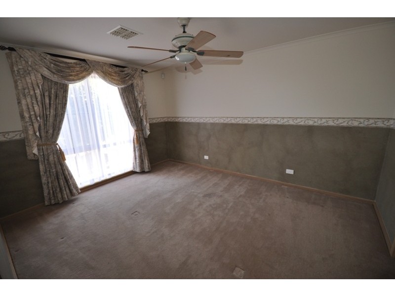 18 Modra Circuit, Hillbank SA 5112