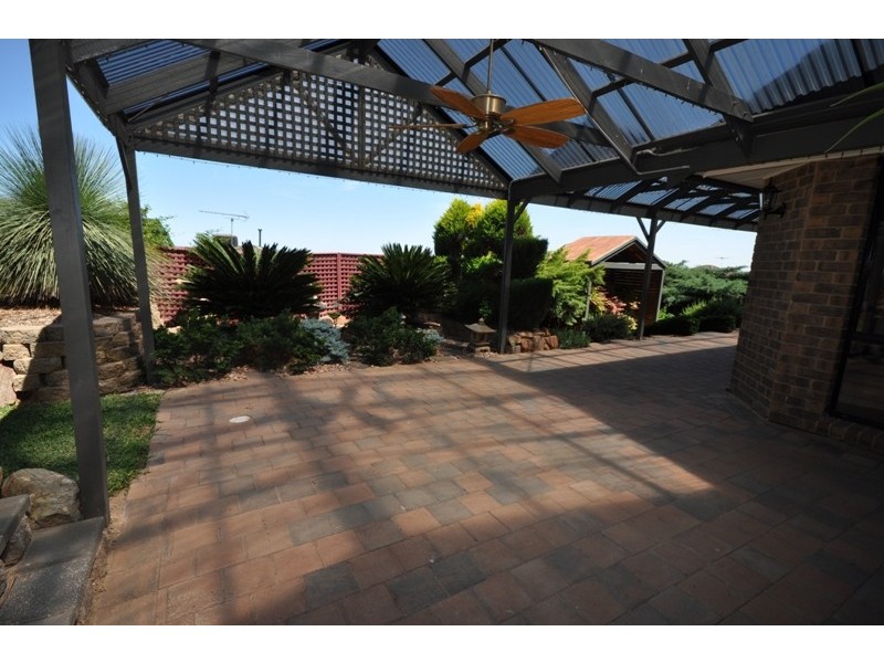 18 Modra Circuit, Hillbank SA 5112