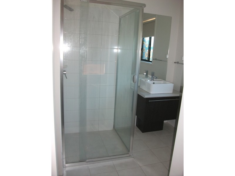 17 Tudor Cres, Smithfield Plains SA 5114