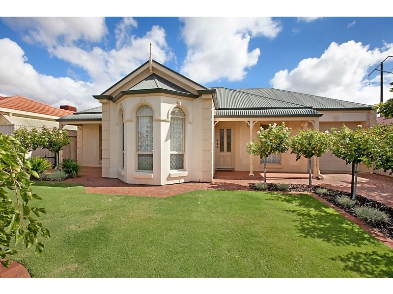 35 Castle Court, Blakeview SA 5114