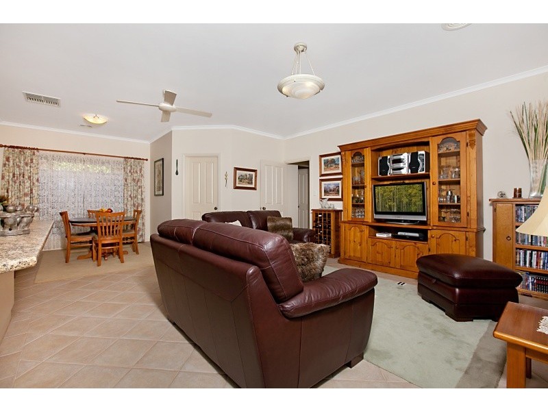 35 Castle Court, Blakeview SA 5114