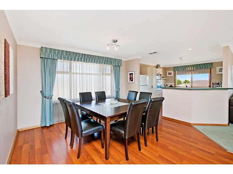 47 Duke Avenue, Para Hills SA 5096
