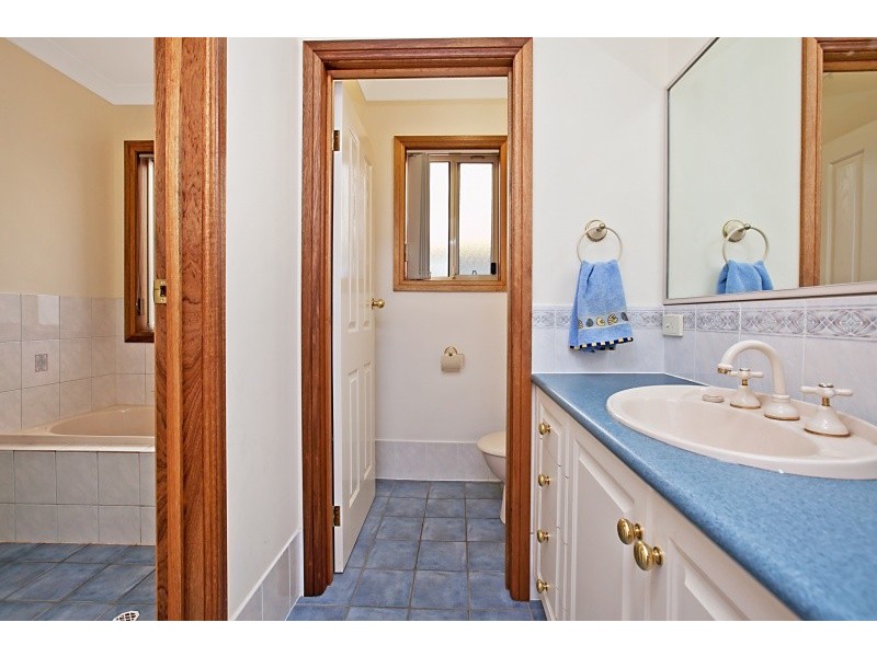 47 Duke Avenue, Para Hills SA 5096